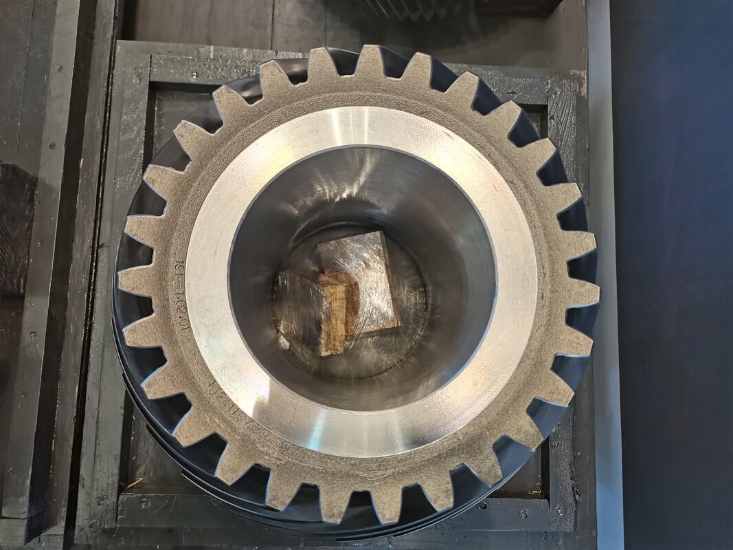 Precyzyjne koło zębate stożkowe spiralne o twardości HRC45-62 i konfigurowalnej liczbie zębów dla płynnego przenoszenia mocy